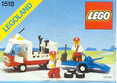 Rennauto-Service-Wagen
