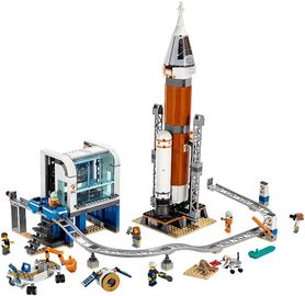 Weltraumrakete mit Kontrollzentrum